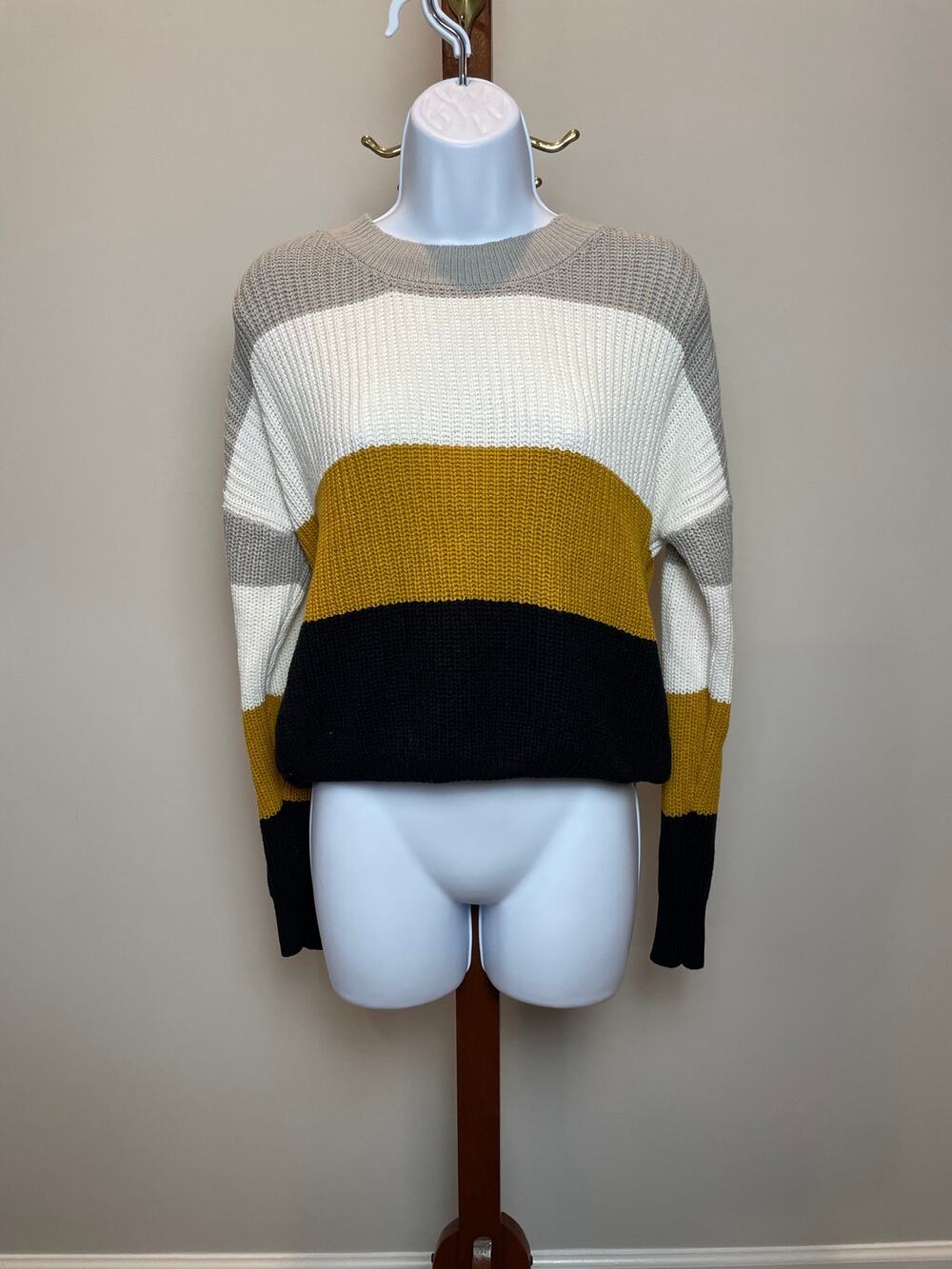 Fashion Nova Colorblock Knit Sweater L Gray White Yellow Black Cotton